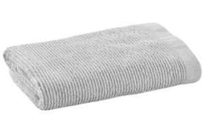 Světle šedý bavlněný ručník Kave Home Miekki
