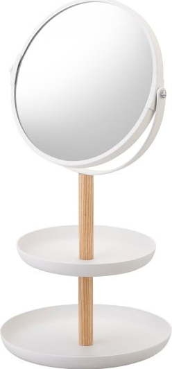 Bílé zrcadlo s úložnými miskami a detailem