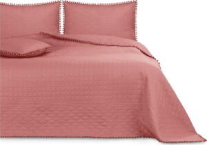 Růžový přehoz na postel AmeliaHome