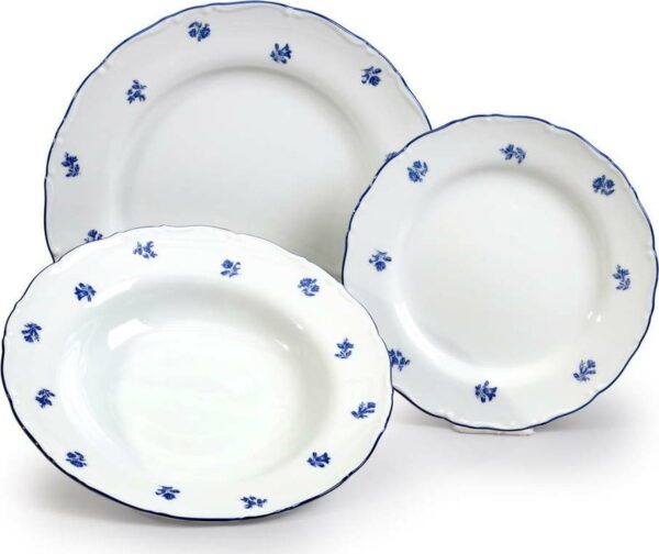 Sada 18 porcelánových talířů s modrou kytičkou