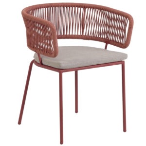 Červeno hnědá pletená zahradní židle
